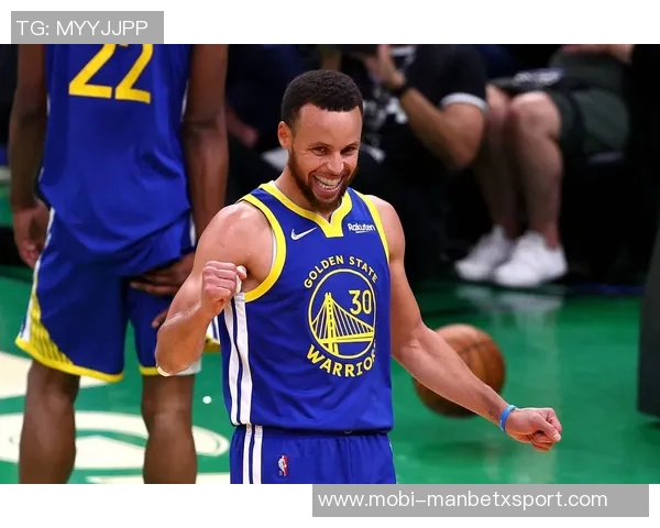 库里赛季初表现惊艳场均333分助攻和抢断数据同样出色